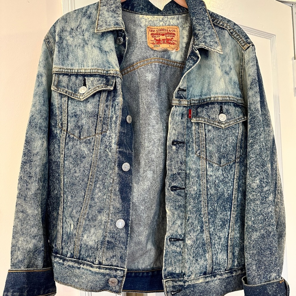 Vintage Acid Wash Levi’s Denim Jacket